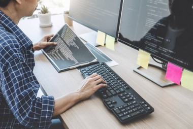 日本急缺高端人才！程序員工程師等，年收入可達(dá)千萬(wàn)日元